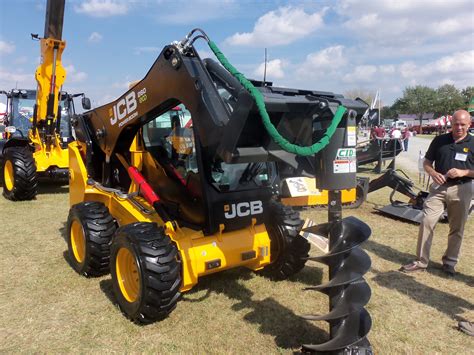 who makes jcb equipment